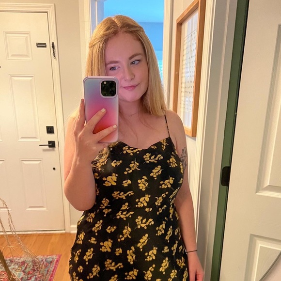 Meet your Posher, Stori - Picture 2 of 3